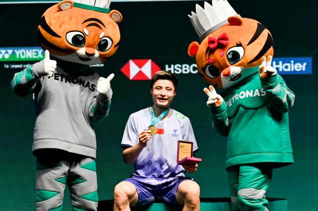 华体会入口-石宇奇收获赛季首冠 国羽一金四银结束大马公开赛