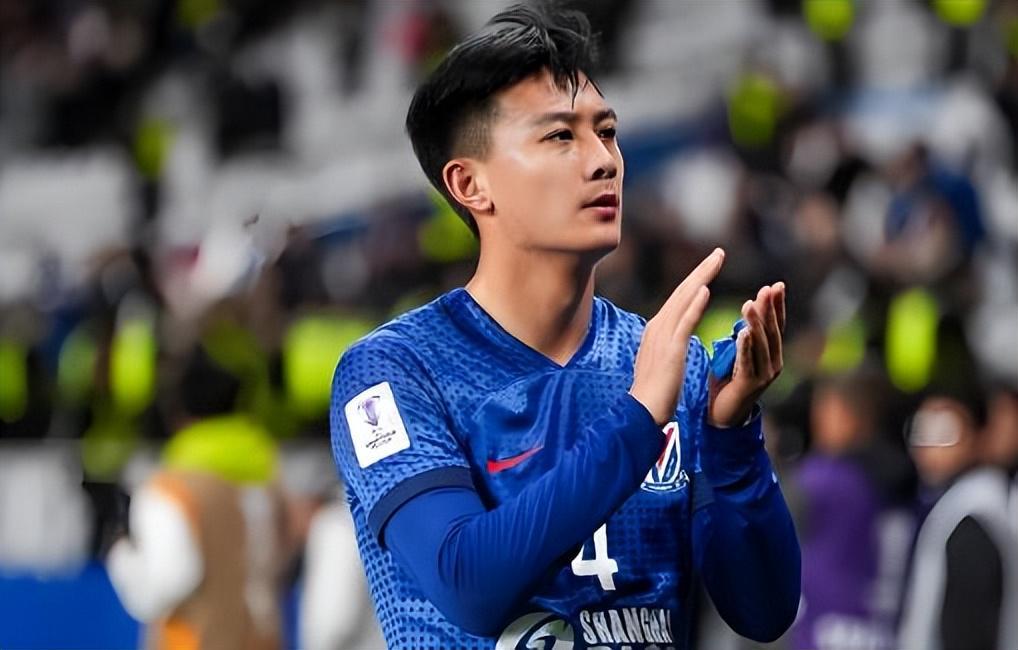 华体会登录-意外！蒋圣龙未来踢国足主力中卫将遇到三位竞争对手，彭啸领衔